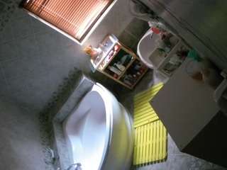 voyeurcam-julmodels-bath-1st-2