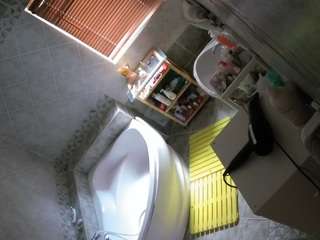 voyeurcam-julmodels-bath-1st-2