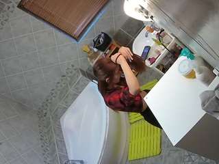 voyeurcam-julmodels-bath-1st-2