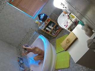 voyeurcam-julmodels-bath-1st-2
