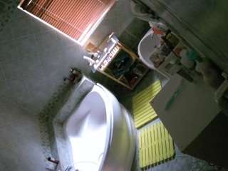 voyeurcam-julmodels-bath-1st-2