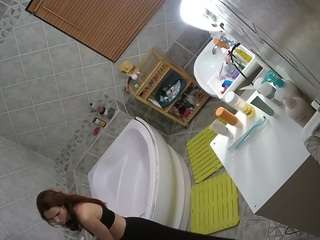 voyeurcam-julmodels-bath-1st-2