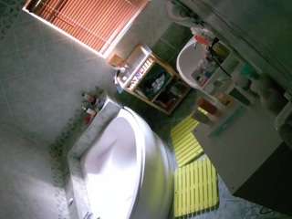voyeurcam-julmodels-bath-1st-2