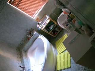 voyeurcam-julmodels-bath-1st-2