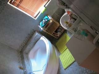 shower  hd  blonde hair...
