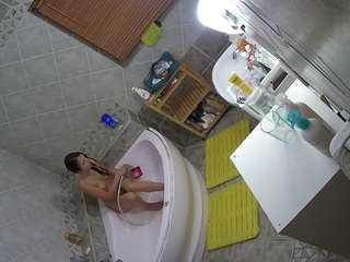 voyeurcam-julmodels-bath-1st-2