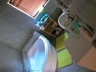 voyeurcam-julmodels-bath-1st-2 webcam model
