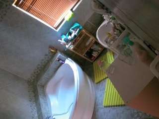 shower  hd  blonde hair...