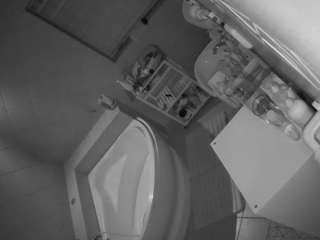 voyeurcam-julmodels-bath-1st-2 Modèle Webcam Profil