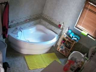 voyeurcam-julmodels-bath-1st-2 camsoda