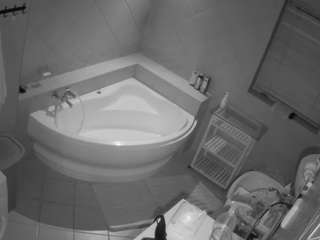 Julmodels Bathroom 1st Floor-2