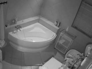 Julmodels Bathroom 1st Floor-2
