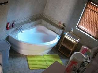 voyeurcam-julmodels-bath-1st-2 camsoda