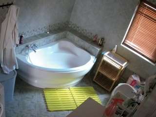 voyeurcam-julmodels-bath-1st-2 camsoda
