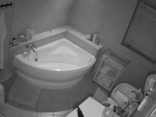 Live Sex Chat with Julmodels Bathroom 1st Floor-2 (@voyeurcam-julmodels-bath-1st-2)