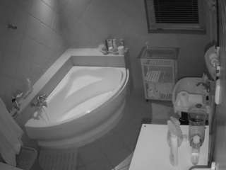 voyeurcam-julmodels-bath-1st-2 Profile Image