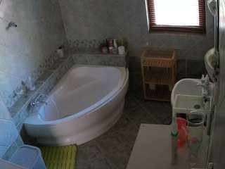 Julmodels Bathroom 1st Floor-2