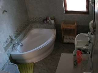 voyeurcam-julmodels-bath-1st-2 webcam