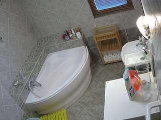 voyeurcam-julmodels-bath-1st-2 live cam profile