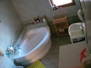 voyeurcam-julmodels-bath-1st-2 webcam