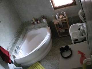 voyeurcam-julmodels-bath-1st-2 webcam
