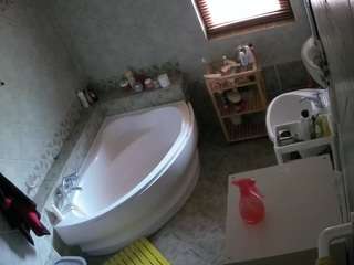 voyeurcam-julmodels-bath-1st-2 webcam