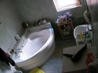 le modèle voyeurcam-julmodels-bath-1st-2 est en webcam porno dans un show sur le site camsoda, il possède les tags suivants: athletic,babe,body massage,brown eyes,flashing,full nudity,julmodels-house,no drinking,big tits,blonde hair,hd,shower