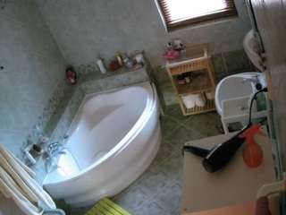 voyeurcam-julmodels-bath-1st-2 webcam