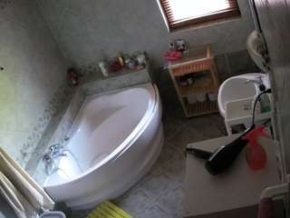 le modèle voyeurcam-julmodels-bath-1st-2 est en webcam porno dans un show sur le site camsoda, il possède les tags suivants: athletic,babe,body massage,brown eyes,flashing,full nudity,julmodels-house,no drinking,big tits,blonde hair,hd,shower