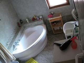 This model is live right now. voyeurcam-julmodels-bath-1st-2