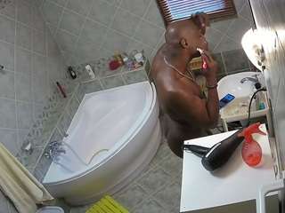 voyeurcam-julmodels-bath-1st-2