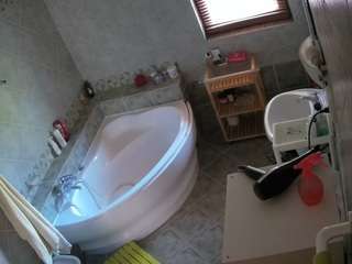 le modèle voyeurcam-julmodels-bath-1st-2 est en webcam porno dans un show sur le site camsoda, il possède les tags suivants: athletic,babe,body massage,brown eyes,flashing,full nudity,julmodels-house,no drinking,big tits,blonde hair,hd,shower