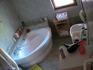 voyeurcam-julmodels-bath-1st-2 - Live HD Webcam