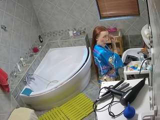 voyeurcam-julmodels-bath-1st-2