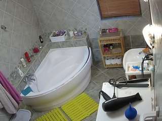 Julmodels Bathroom 1st Floor-2 live cam preview