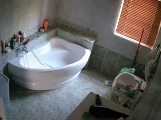 Julmodels Bathroom 1st Floor-2's Live Sex Cam Show