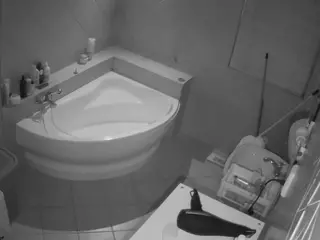 Julmodels Bathroom 1st Floor-2's Live Sex Cam Show