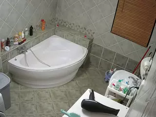 Julmodels Bathroom 1st Floor-2's Live Sex Cam Show