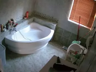 Julmodels Bathroom 1st Floor-2's Live Sex Cam Show