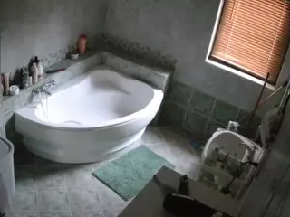 Julmodels Bathroom 1st Floor-2's Live Sex Cam Show