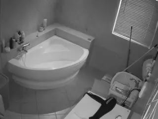 Julmodels Bathroom 1st Floor-2's Live Sex Cam Show