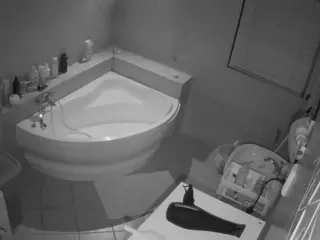 Julmodels Bathroom 1st Floor-2's Live Sex Cam Show