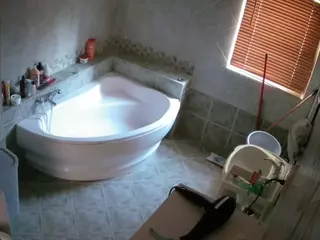 Julmodels Bathroom 1st Floor-2's Live Sex Cam Show