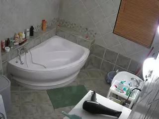 Julmodels Bathroom 1st Floor-2's Live Sex Cam Show