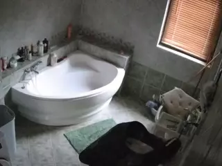 Julmodels Bathroom 1st Floor-2's Live Sex Cam Show