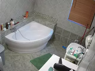 Julmodels Bathroom 1st Floor-2's Live Sex Cam Show