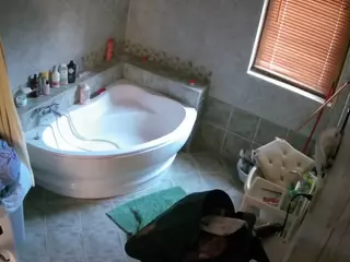 Julmodels Bathroom 1st Floor-2's Live Sex Cam Show