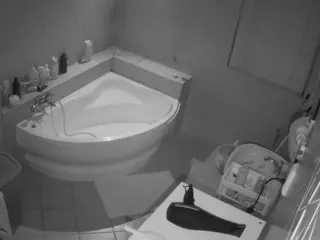 Julmodels Bathroom 1st Floor-2's Live Sex Cam Show