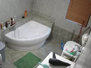 Julmodels Bathroom 1st Floor-2's Live Sex Cam Show