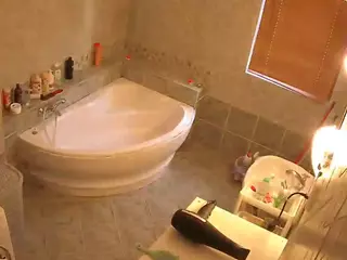 Julmodels Bathroom 1st Floor-2's Live Sex Cam Show